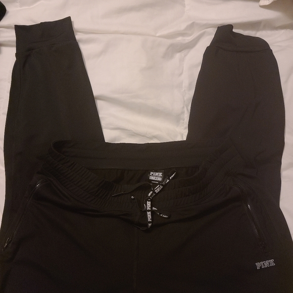PINK Victoria's Secret Ultimate joggers and leggings - Picture 5 of 6